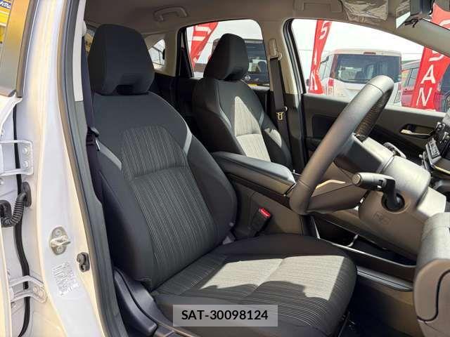 Nissan NOTE 2025-06 8563009-3