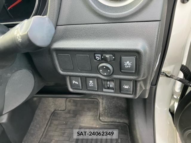 Nissan NOTE 2018-10 8628153-16
