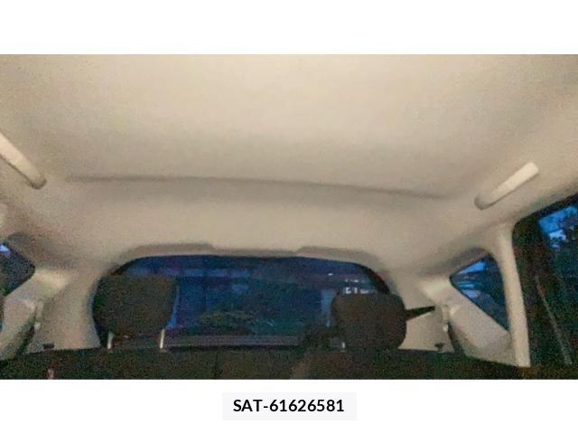 Nissan NOTE 2013-04 8660741-22
