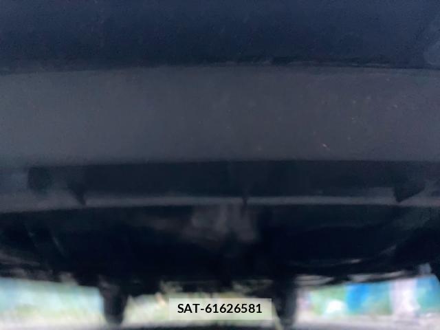 Nissan NOTE 2013-04 8660741-3