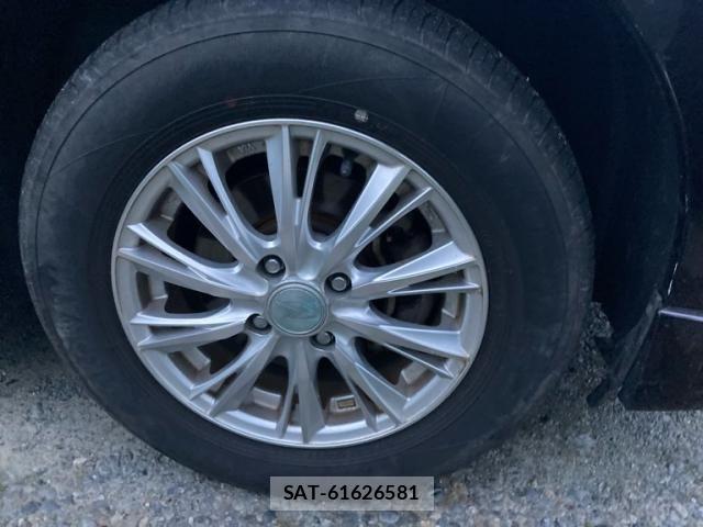 Nissan NOTE 2013-04 8660741-4