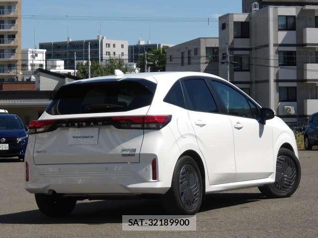 Nissan NOTE 2024-12 8660738-1