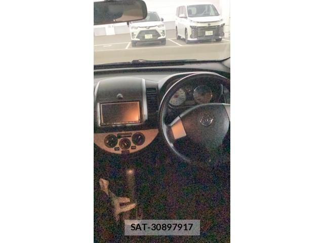 Nissan NOTE 2011-06 8686198-11