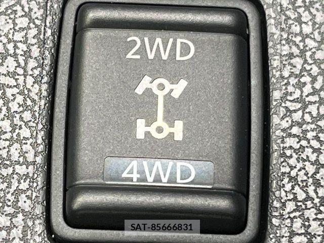 Nissan NOTE 2017-03 8848909-2