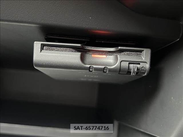 Nissan NOTE 2019-02 8850197-29