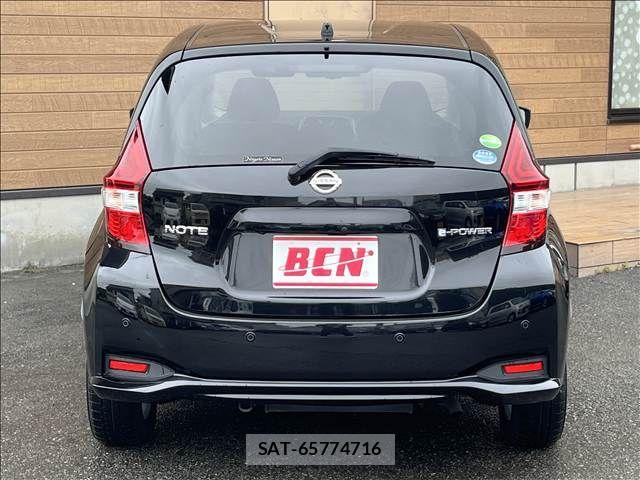 Nissan NOTE 2019-02 8850197-6
