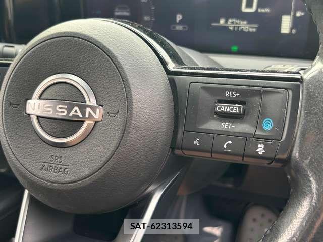Nissan NOTE 2021-11 8881271-8