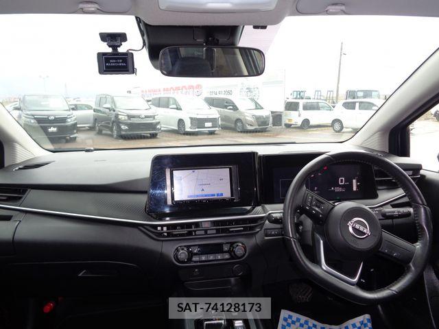 Nissan NOTE 2023-04 8881274-7