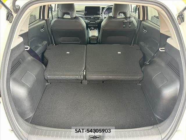 Nissan NOTE 2022-08 7456432-19