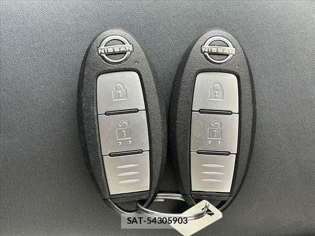 Nissan NOTE 2022-08 7456432-28