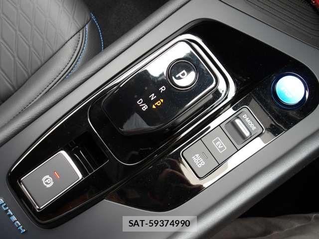 Nissan NOTE 2023-08 8231123-9