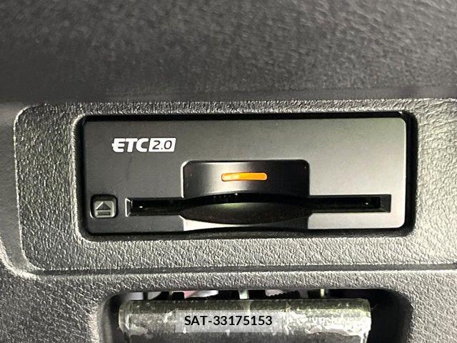 Nissan NOTE 2022-01 8367815-6