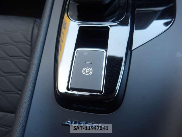 Nissan NOTE 2025-10 8367810-9
