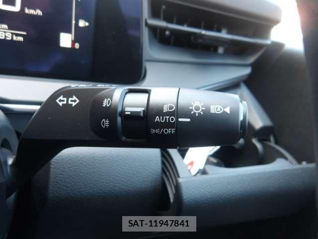 Nissan NOTE 2025-10 8367810-12