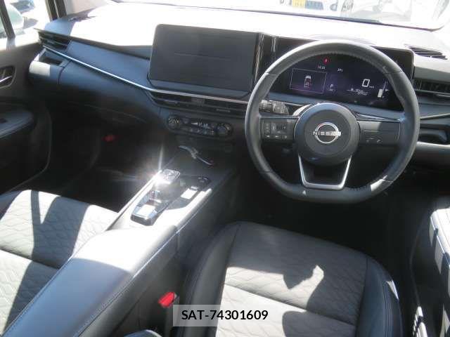 Nissan NOTE 2026-03 8563020-1