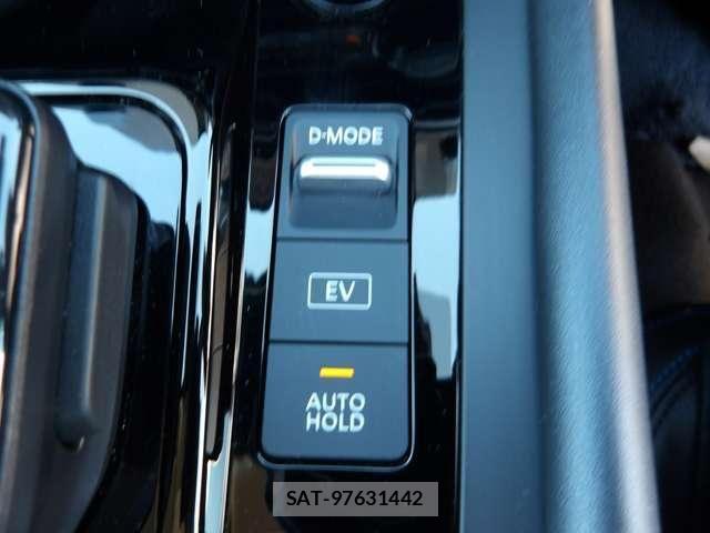 Nissan NOTE 2022-06 8830851-22