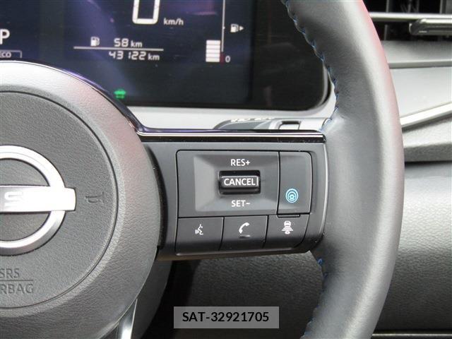 Nissan NOTE 2022-03 8871701-4