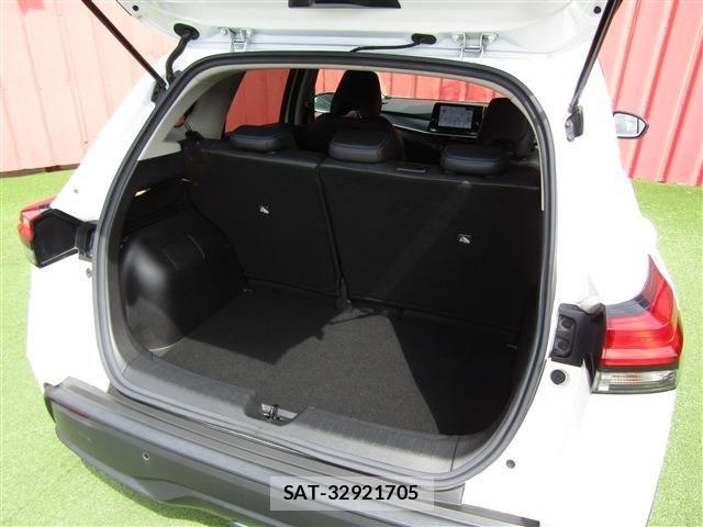 Nissan NOTE 2022-03 8871701-8