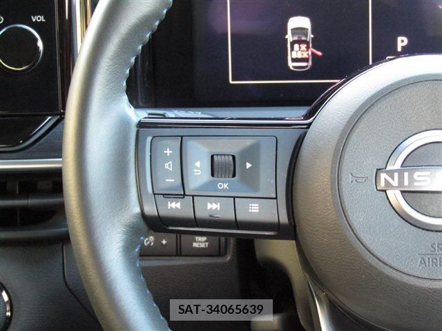 Nissan NOTE 2021-11 8884083-11