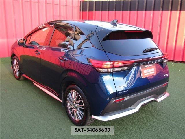 Nissan NOTE 2021-11 8884083-1