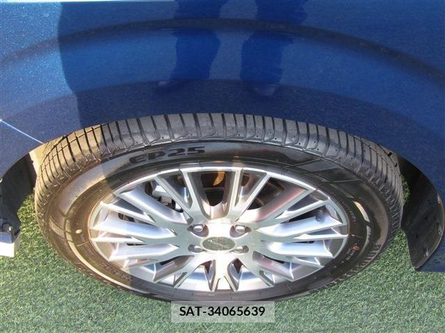 Nissan NOTE 2021-11 8884083-8