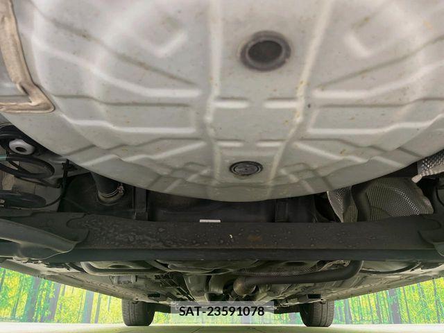 Nissan NOTE 2017-03 4598372-18