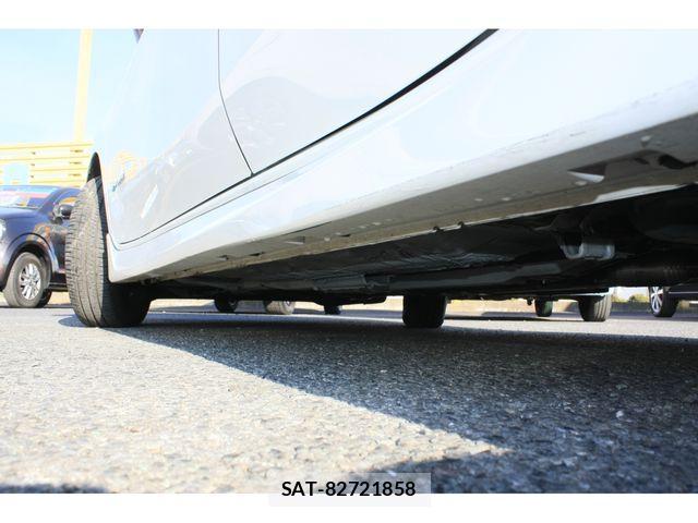 Nissan NOTE 2017-02 4640214-11
