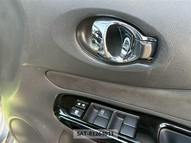 Nissan NOTE 2017-06 4756333-26