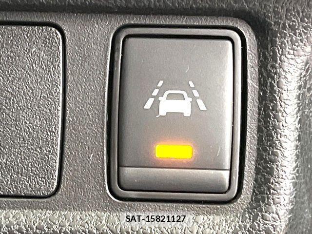 Nissan NOTE 2018-03 4756306-5