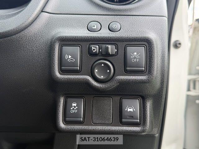 Nissan NOTE 2017-07 4974146-14