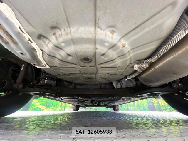 Nissan NOTE 2014-05 5874610-18