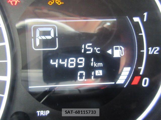 Nissan NOTE 2016-05 5874593-9