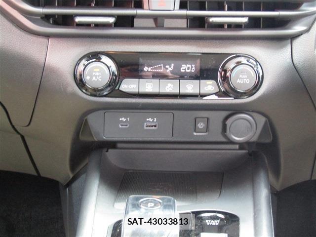 Nissan NOTE 2022-04 5874453-12