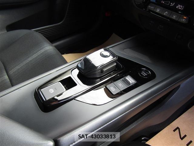 Nissan NOTE 2022-04 5874453-13