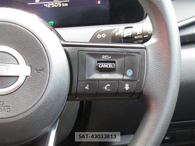 Nissan NOTE 2022-04 5874453-4