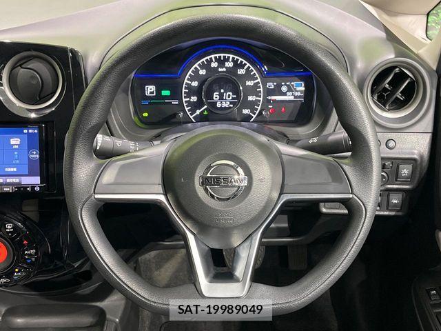 Nissan NOTE 2019-04 6015058-10