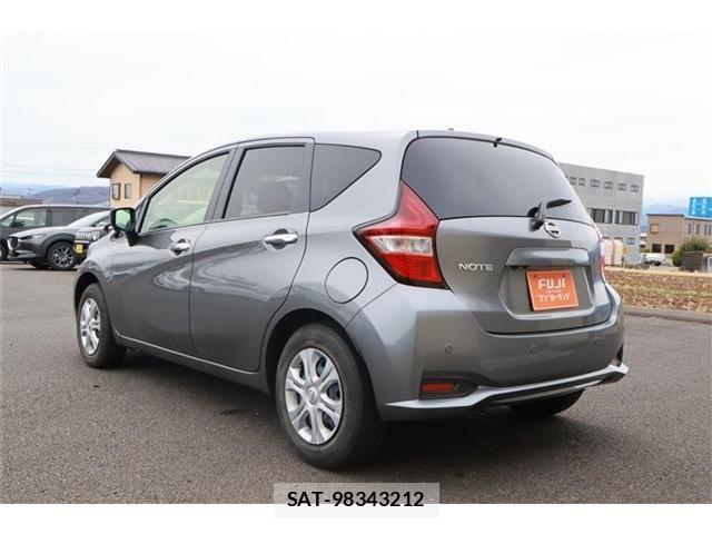 Nissan NOTE 2018-07 6246410-15