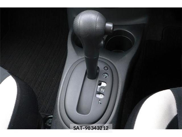 Nissan NOTE 2018-07 6246410-17