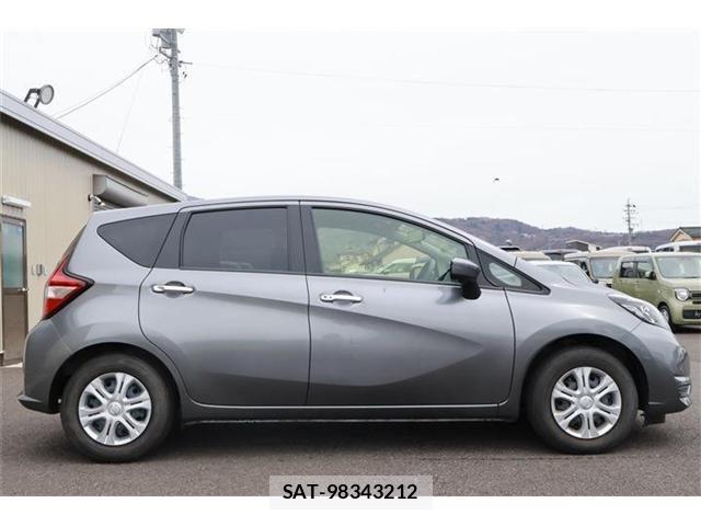 Nissan NOTE 2018-07 6246410-28
