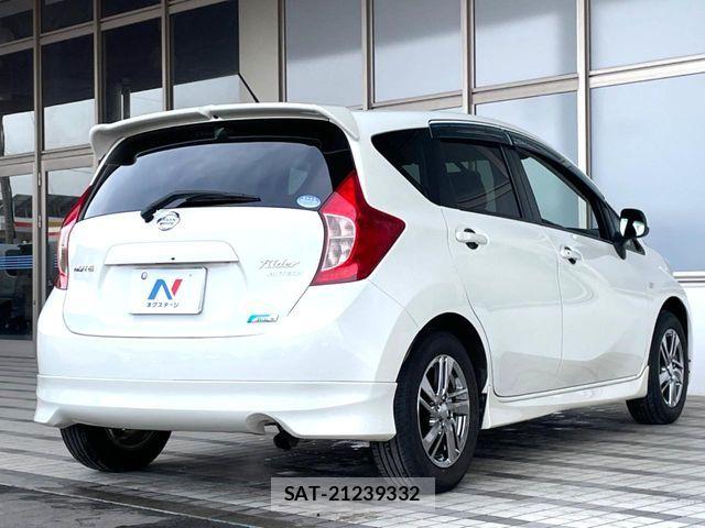 Nissan NOTE 2013-08 6265407-13