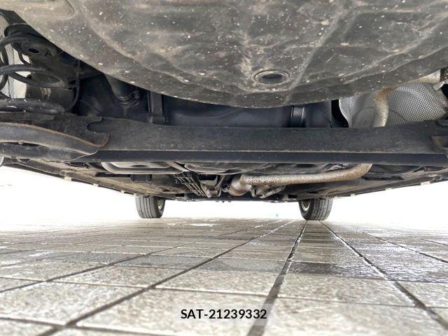 Nissan NOTE 2013-08 6265407-16