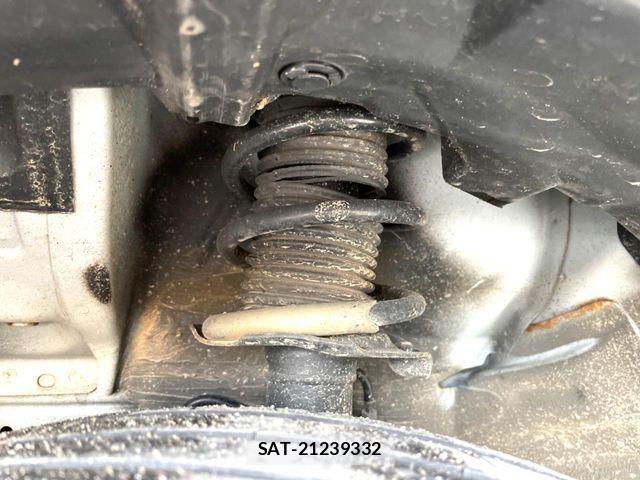 Nissan NOTE 2013-08 6265407-17
