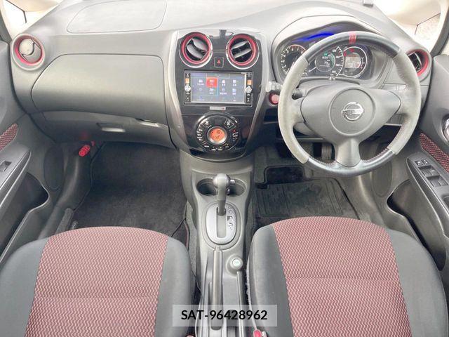 Nissan NOTE 2015-03 6277027-1