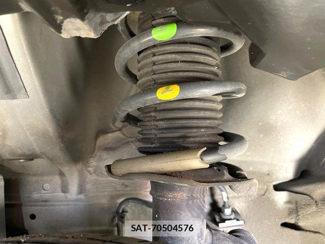 Nissan NOTE 2016-05 6272514-19