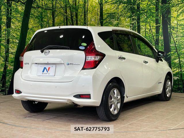 Nissan NOTE 2018-01 6501397-17