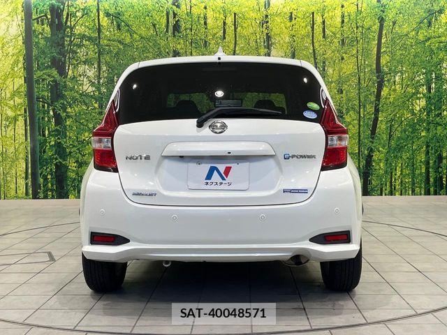 Nissan NOTE 2017-11 6613858-14