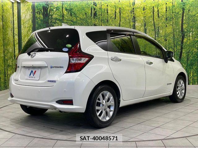 Nissan NOTE 2017-11 6613858-16