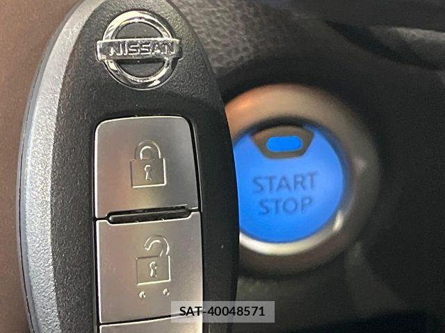 Nissan NOTE 2017-11 6613858-6