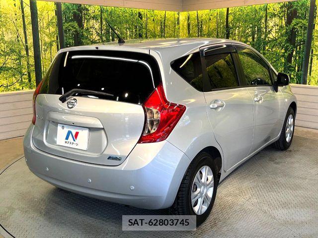 Nissan NOTE 2014-01 6613883-16