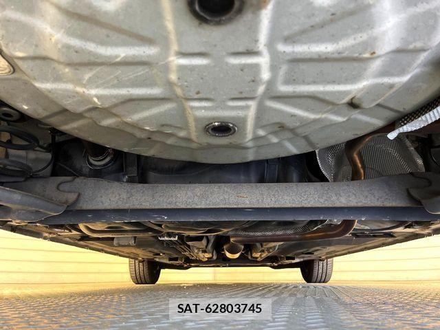 Nissan NOTE 2014-01 6613883-18